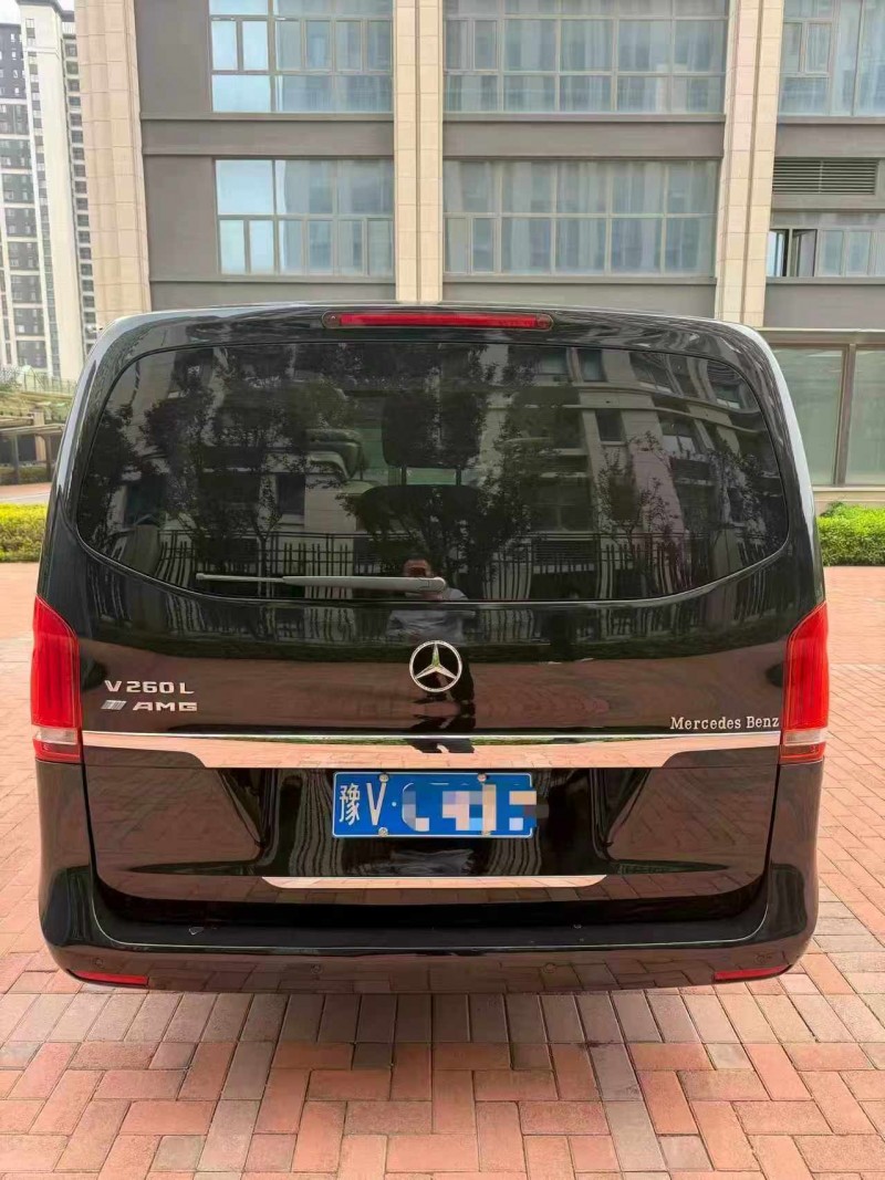 郑州18年奔驰V8