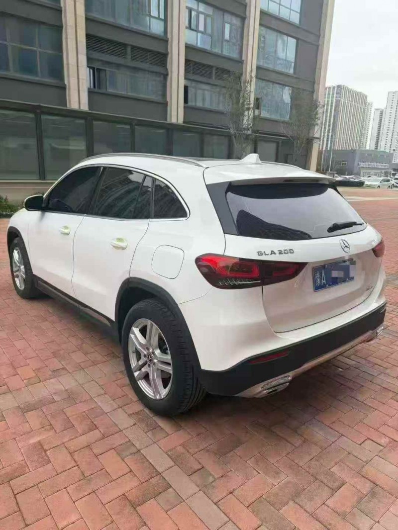 郑州23年奔驰GLA7