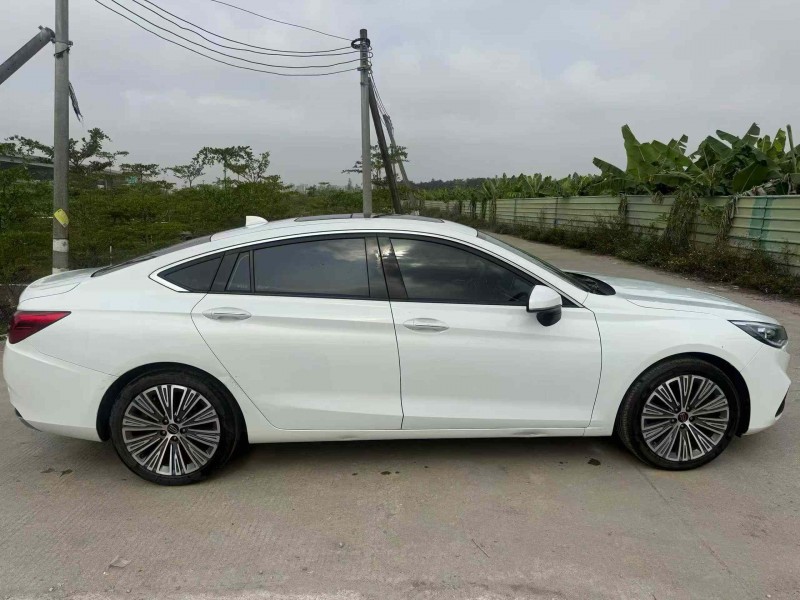 中山21年红旗H53