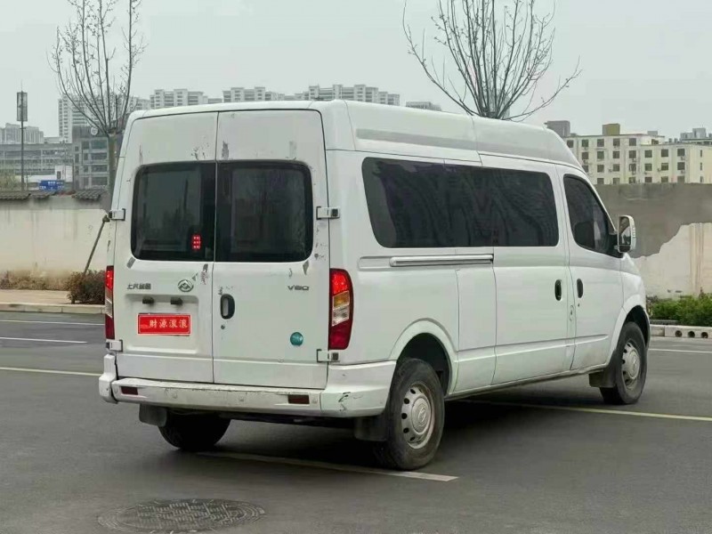 郑州23年大通V807