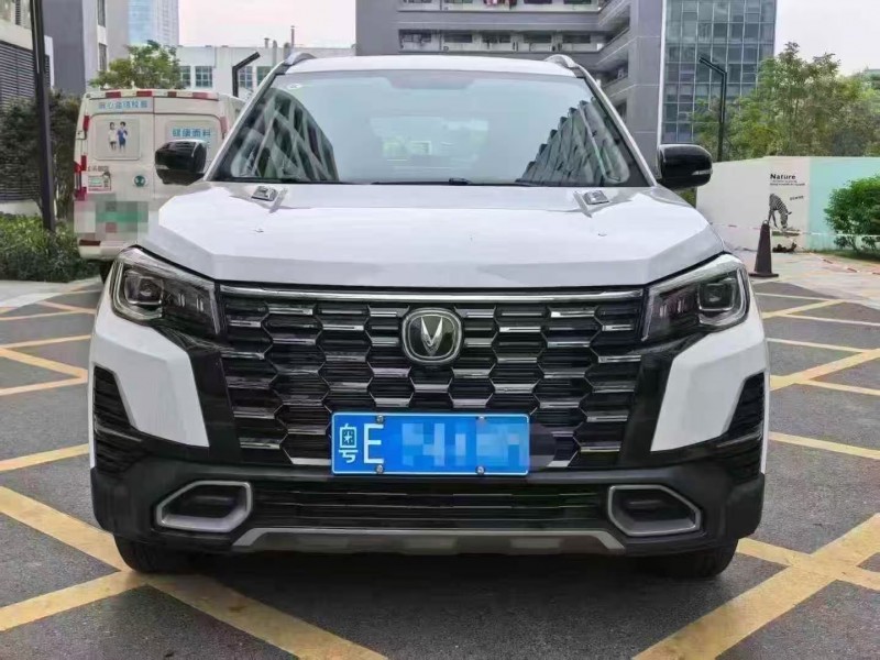 深圳25年长安汽车CS751