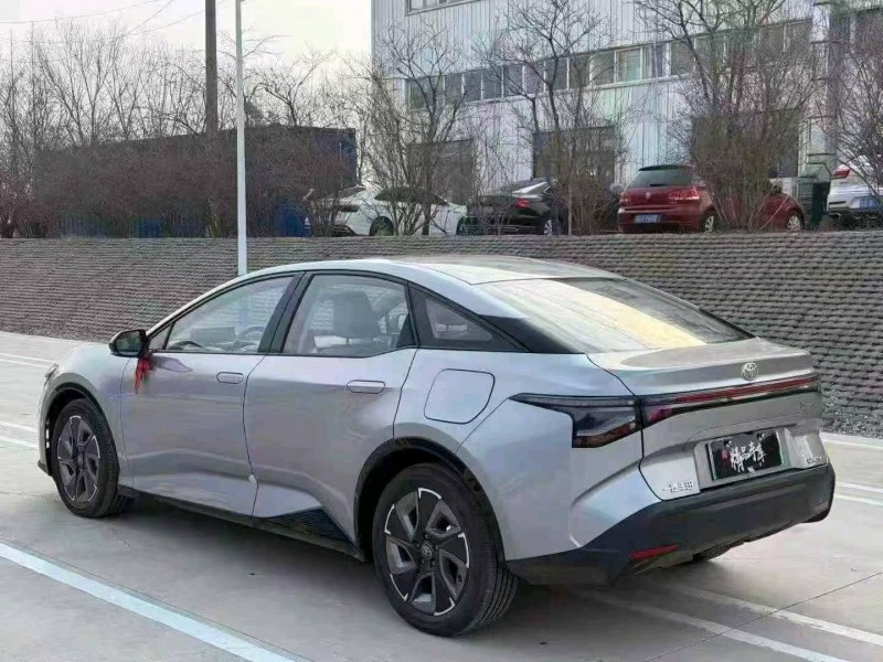 淄博25年丰田BZ3Pro8