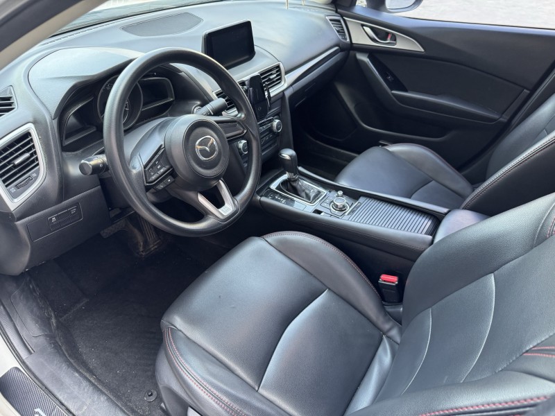 济宁18年日产天籁9