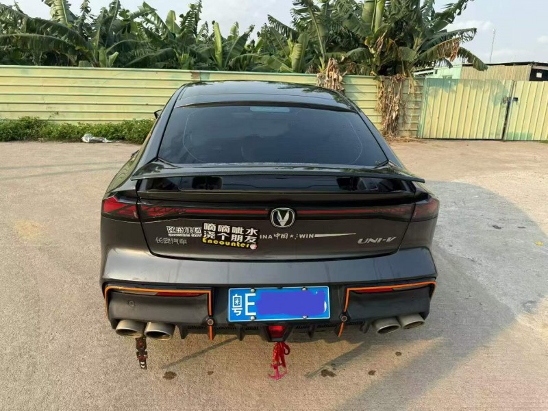 中山23年长安汽车UNI7