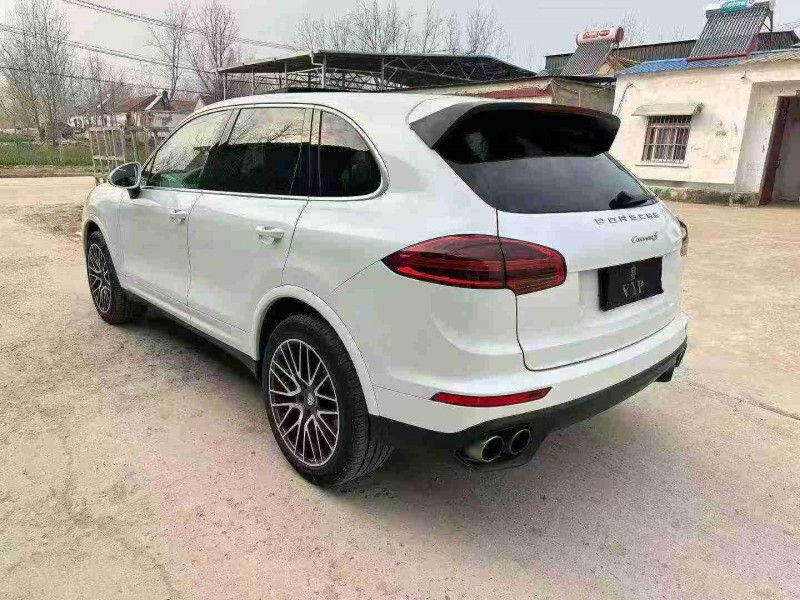 徐州17年保时捷卡宴2