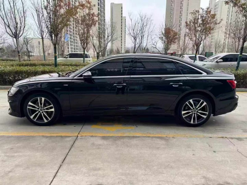 济宁19年奥迪A6L7