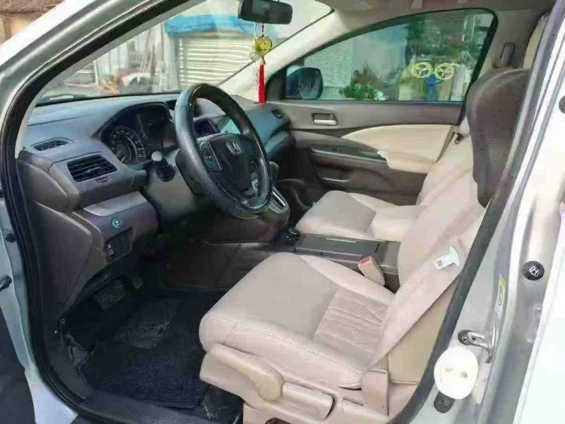 汕头13年本田CRV4