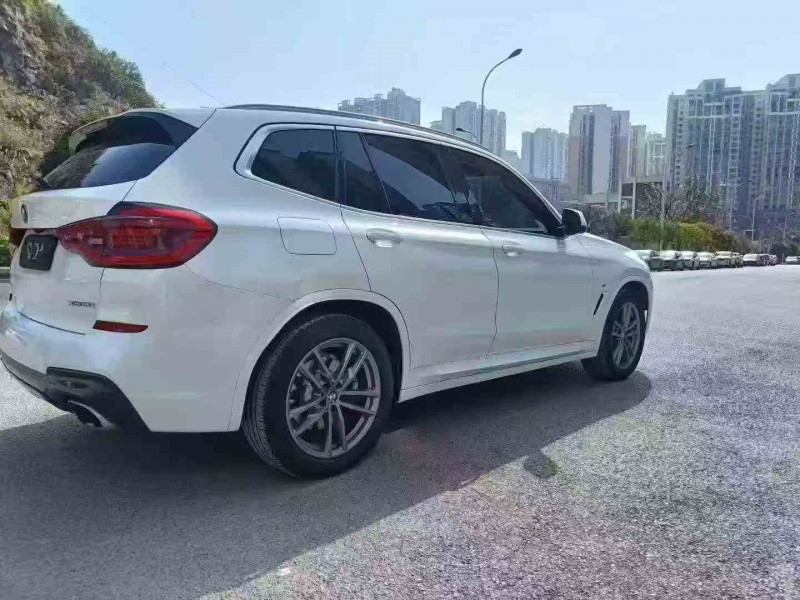 六盘水20年宝马X37