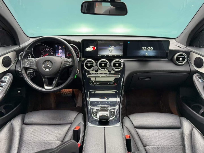 成都19年奔驰GLC3