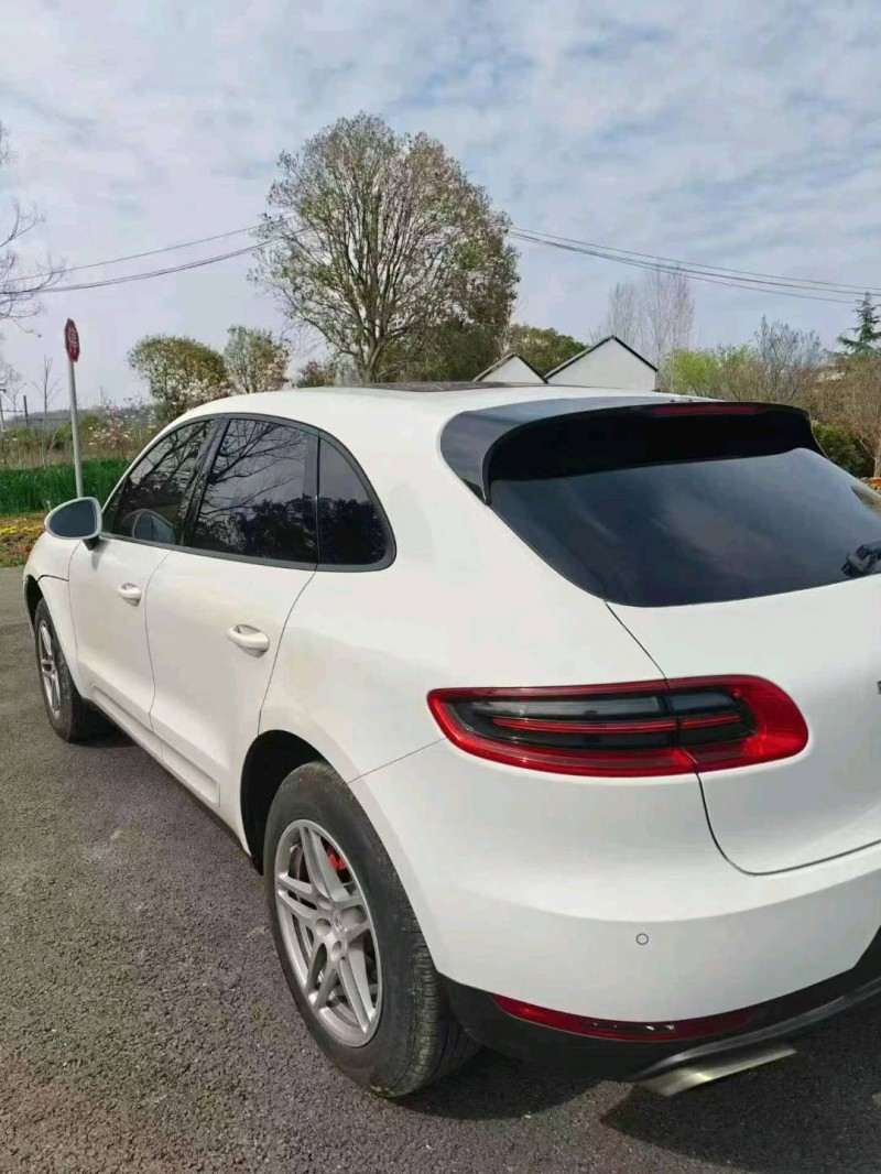 南通16年保时捷Macan7