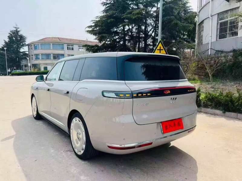 烟台25年智己LS98