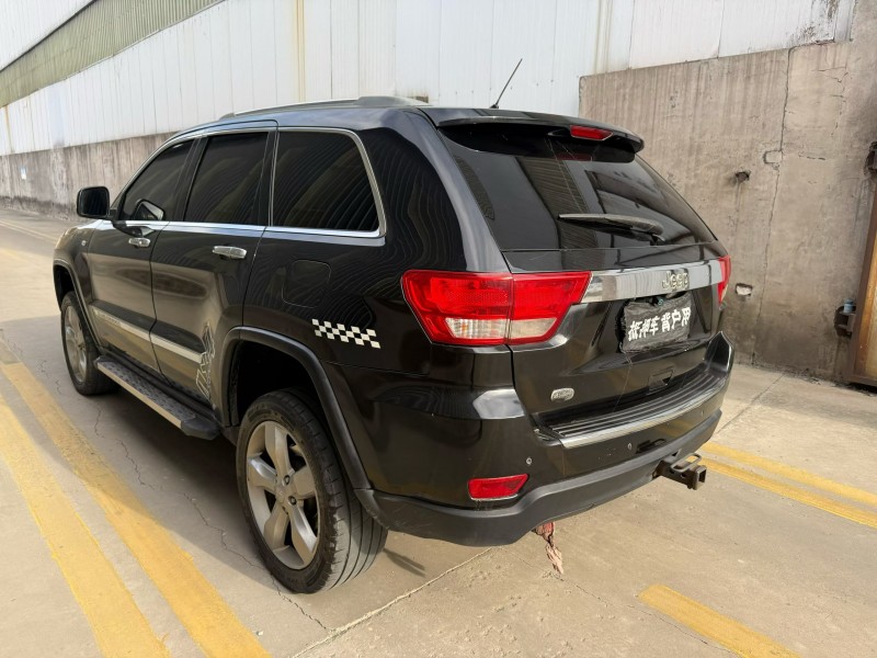 承德12年Jeep大切诺基5