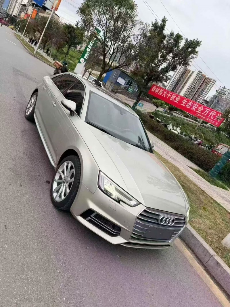 烟台18年奥迪A4L3