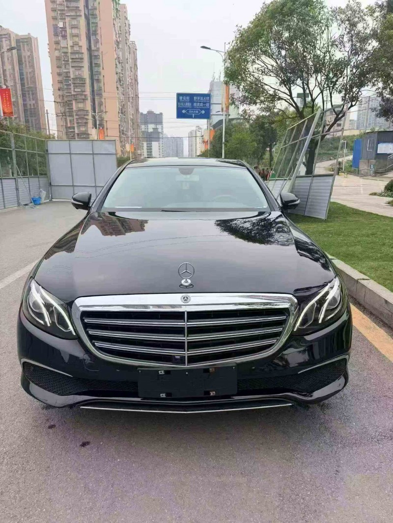 德阳19年奔驰E1
