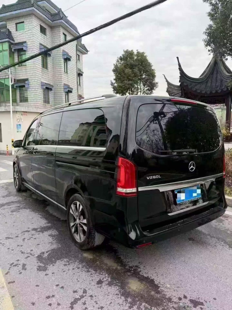 金华17年奔驰V6