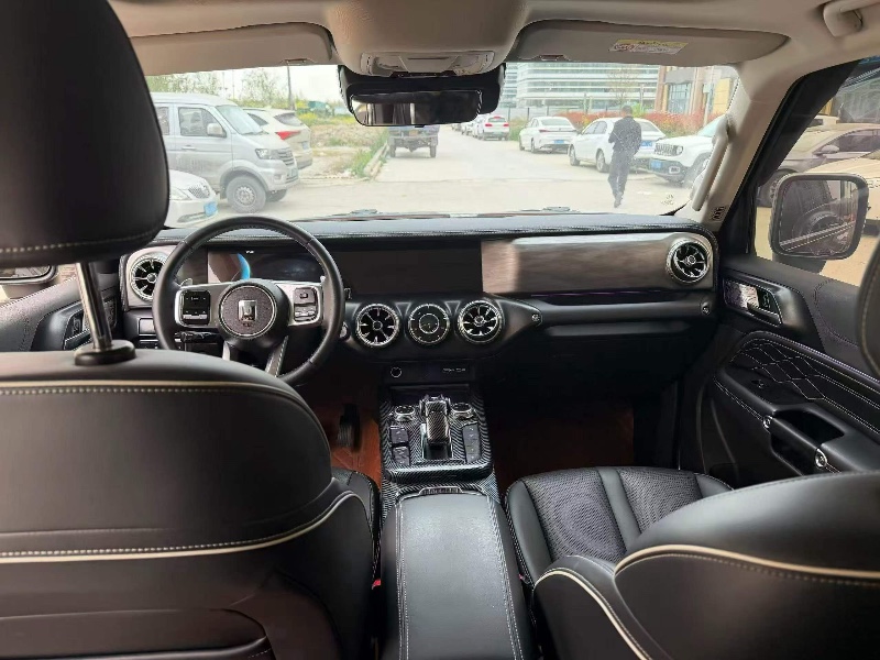 西安22年长城汽车坦克5