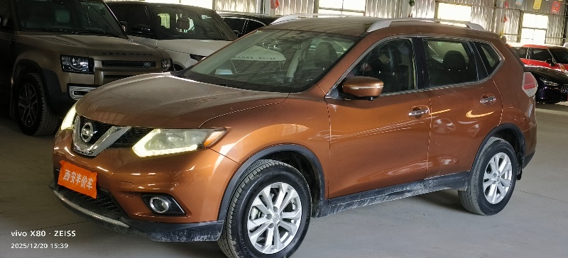 西安17年日产奇骏2