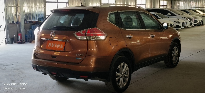 西安17年日产奇骏6