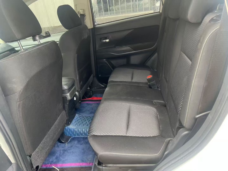 西安22年三菱欧蓝德6