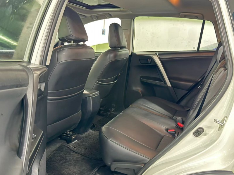 广州19年丰田RAV4荣放5