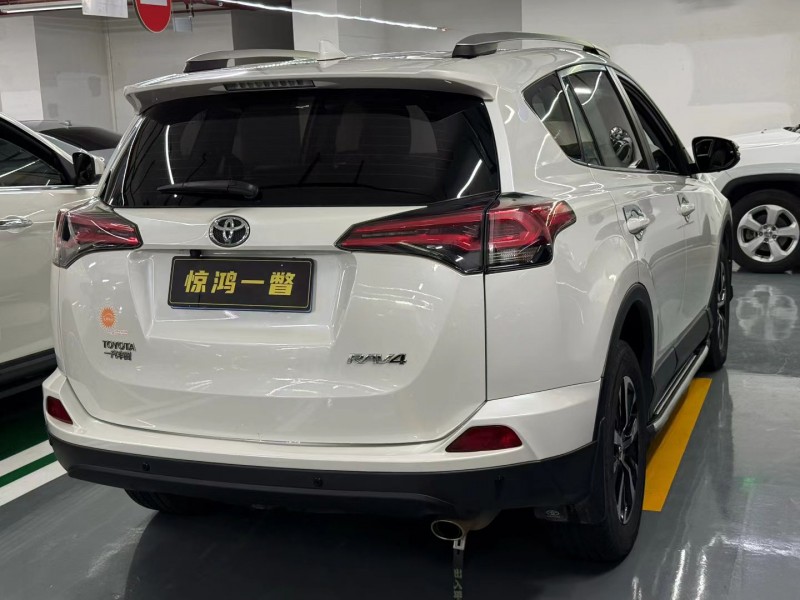 广州19年丰田RAV4荣放8