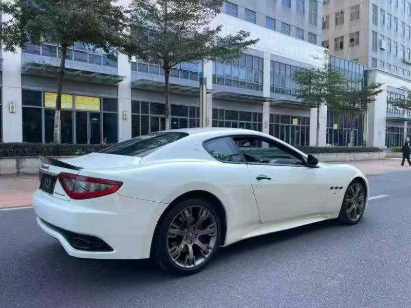 东莞15年玛莎拉蒂GT7