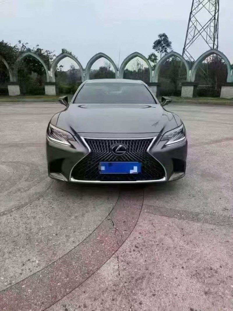 广州18年雷克萨斯LS1