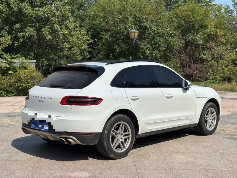 青岛17年保时捷Macan7