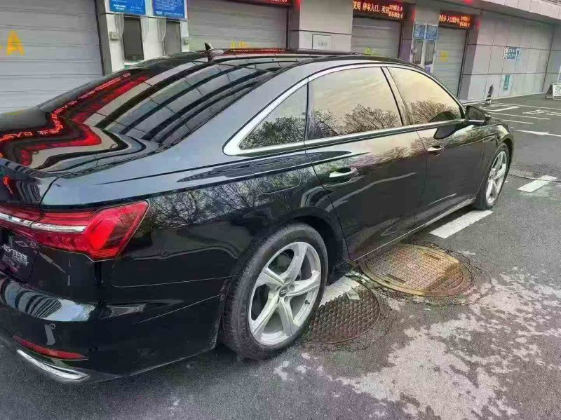 马鞍山21年奥迪A6L8