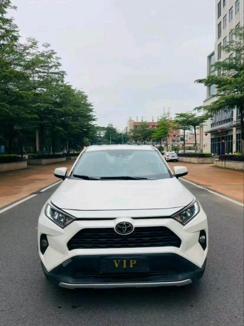 东莞20年丰田RAV41
