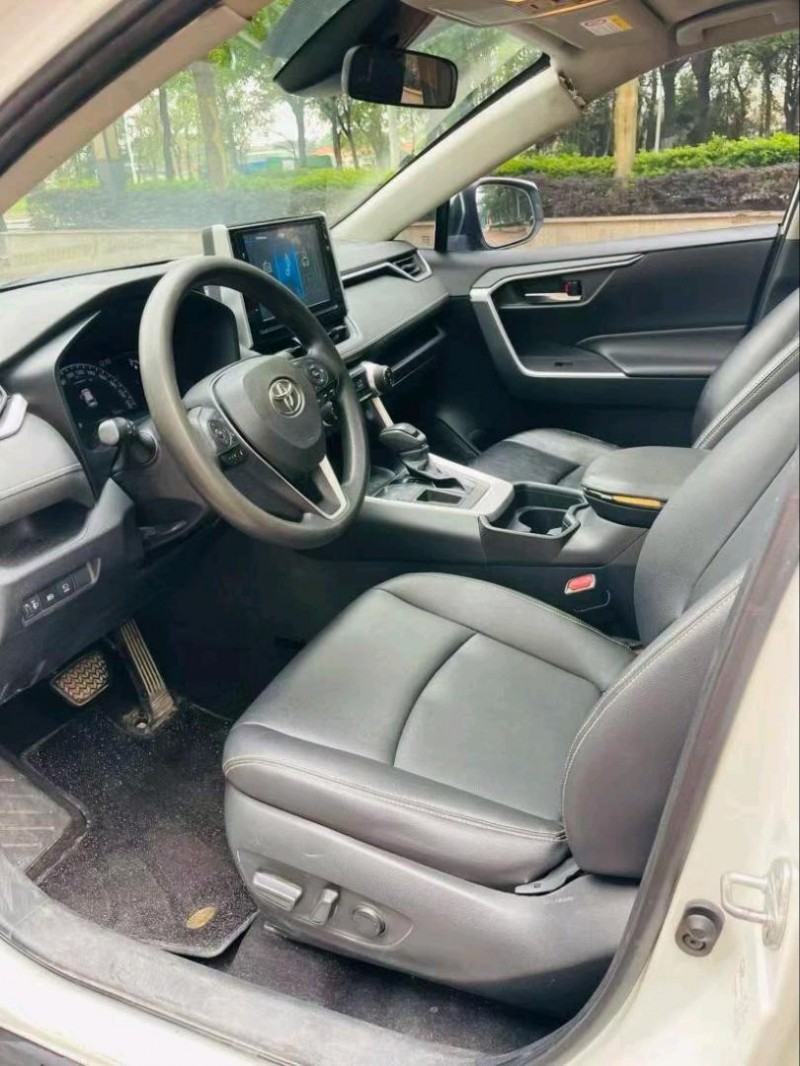 东莞20年丰田RAV44