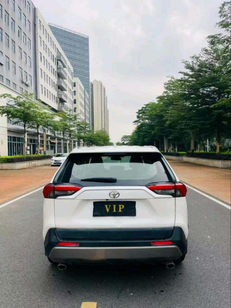 东莞20年丰田RAV47