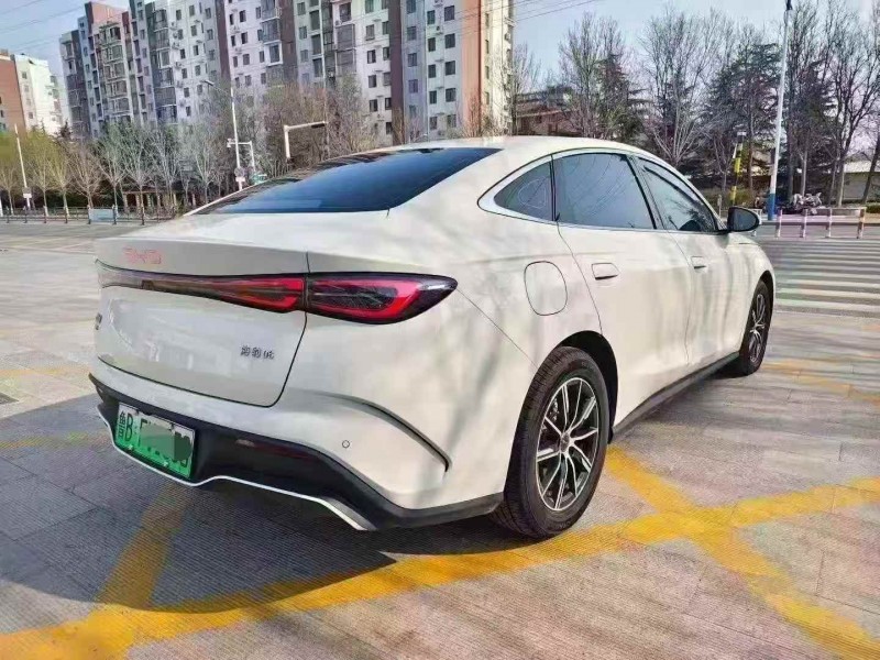 东营24年比亚迪海豹7