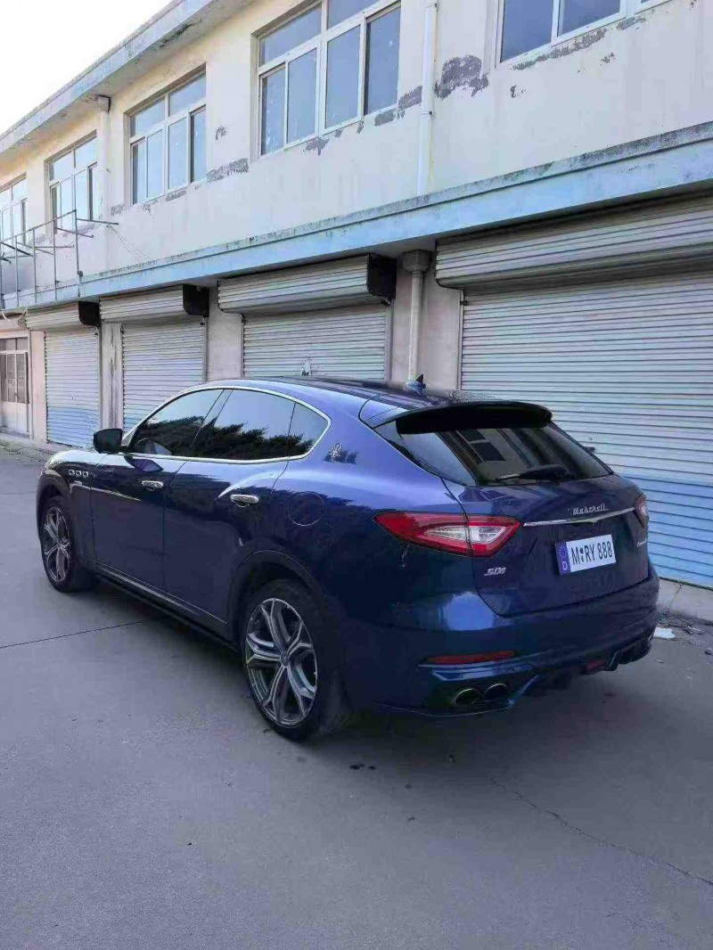 东营18年玛莎拉蒂Levante8