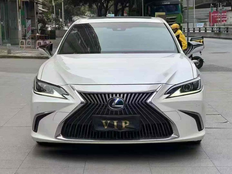 重庆19年雷克萨斯ES1