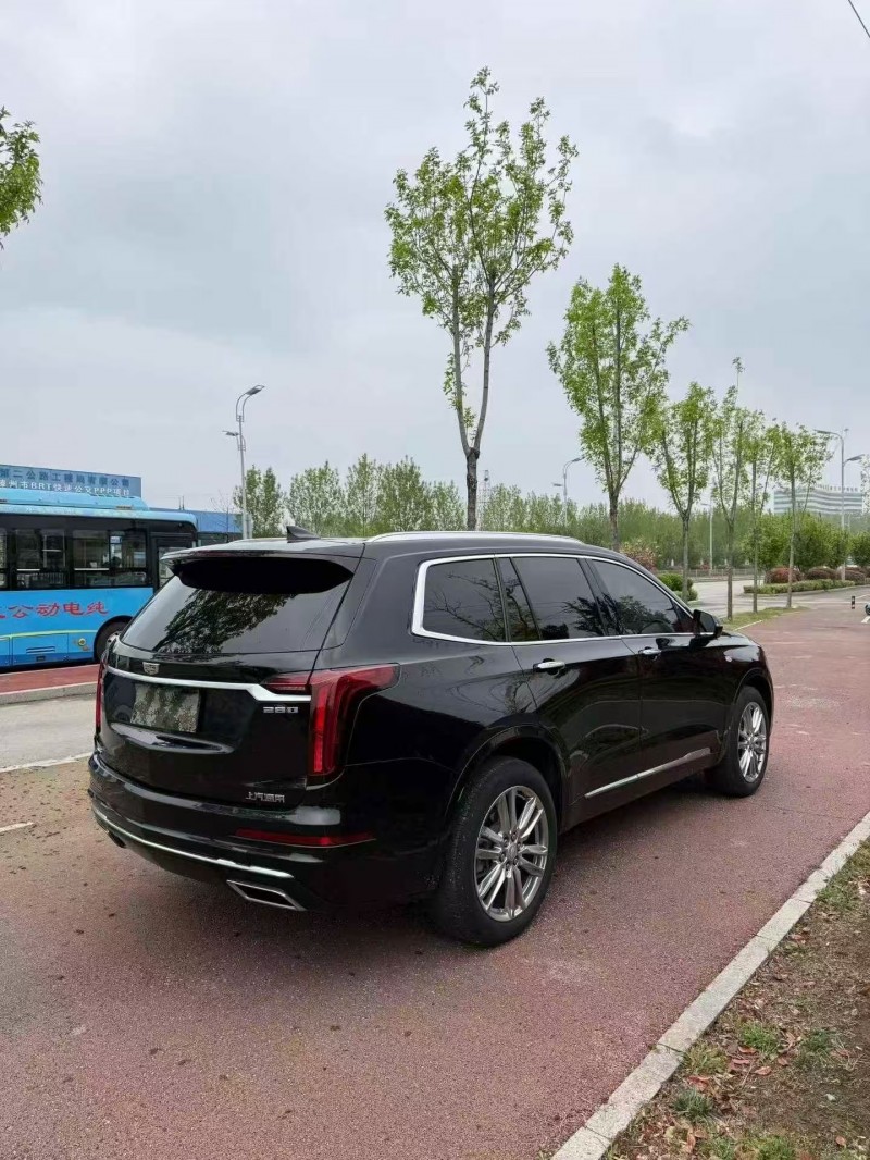 枣庄21年凯迪拉克XT68