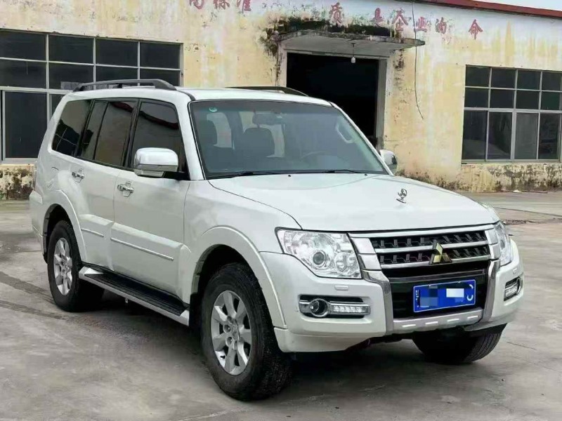东营20年三菱帕杰罗2