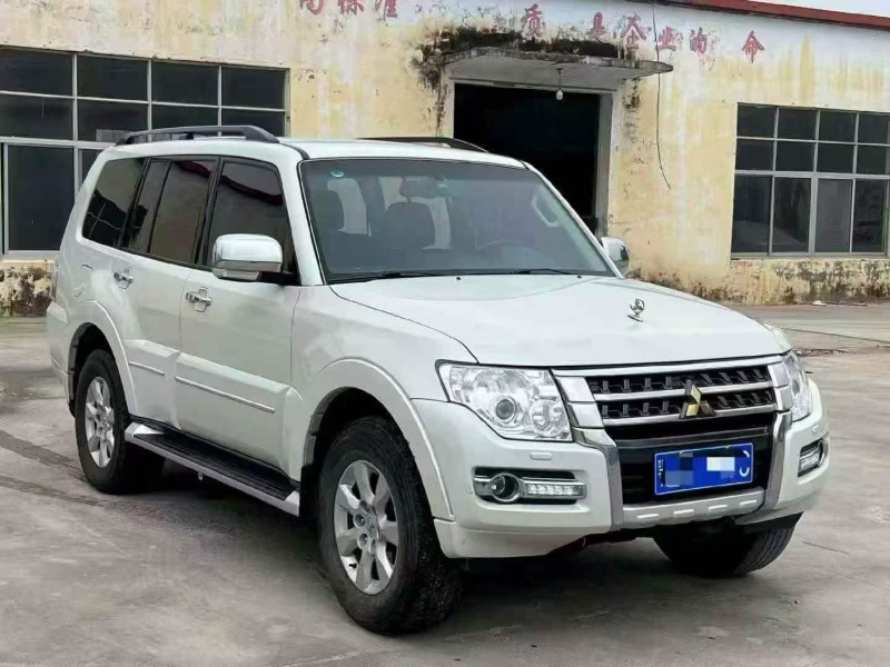 东营20年三菱帕杰罗2