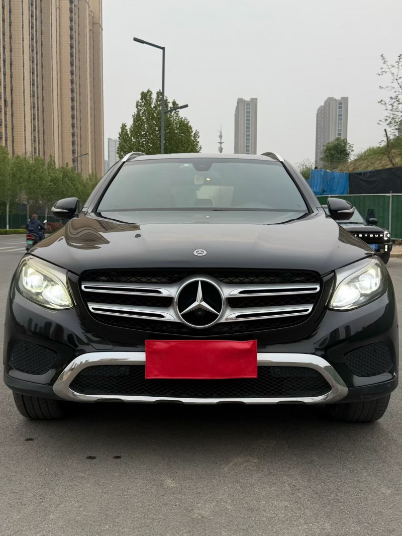 郑州17年奔驰GLC1