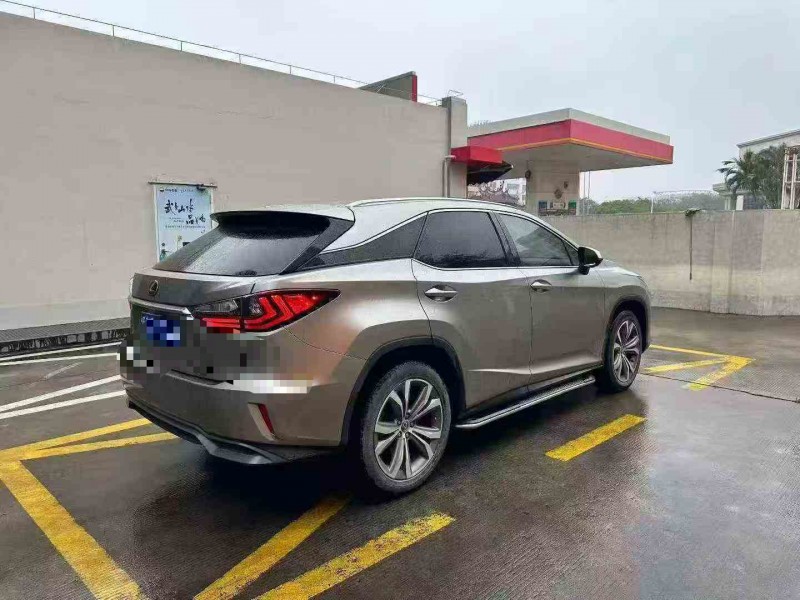 南平18年雷克萨斯RX7