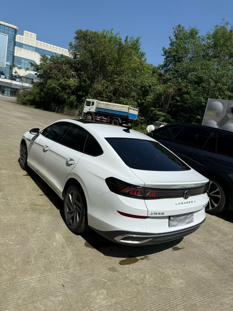 乐山23年大众凌渡5
