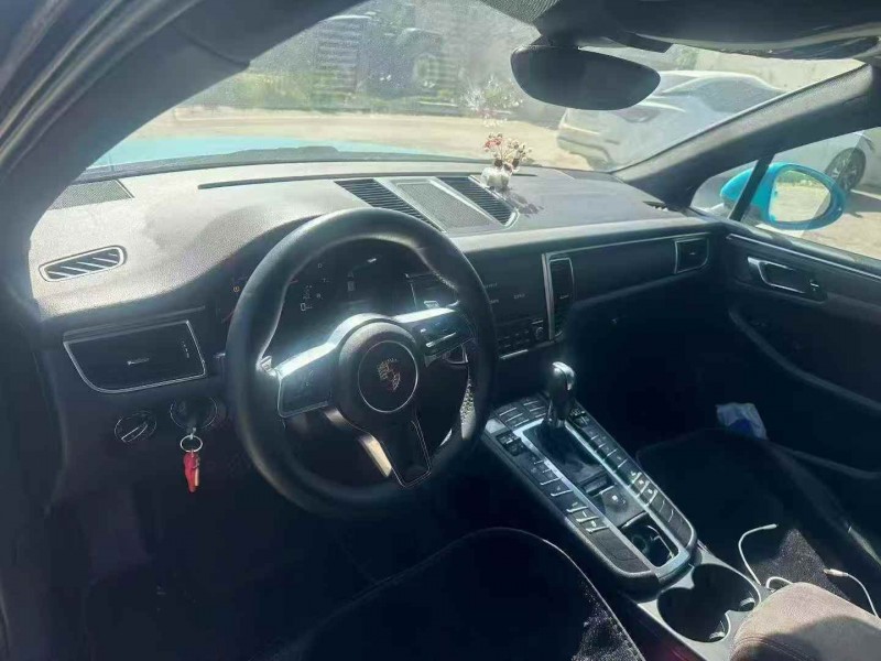 烟台16年保时捷Macan4