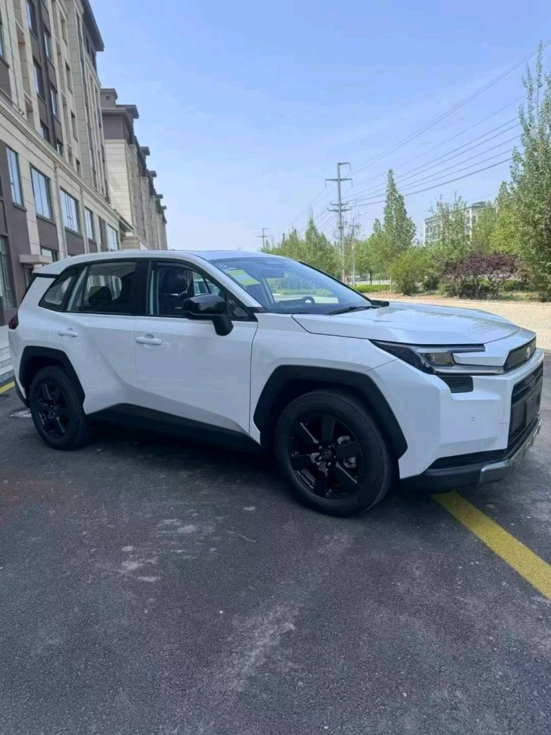 聊城26年丰田RAV4荣放2