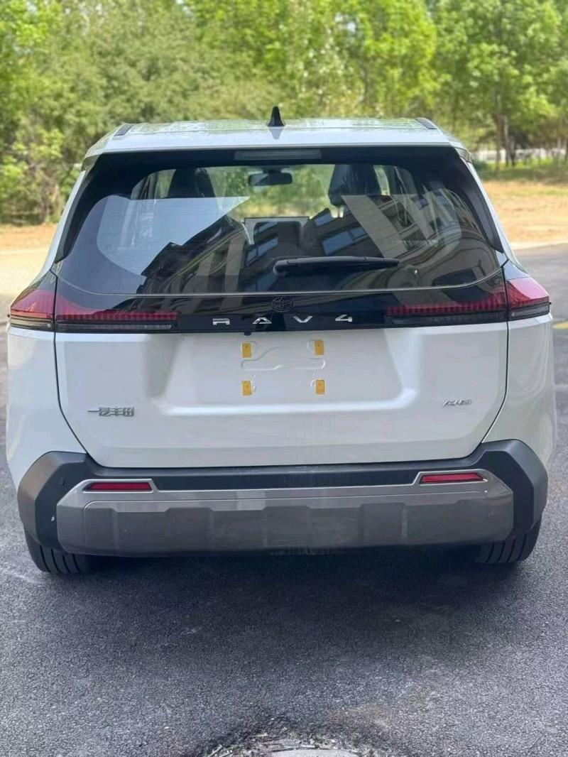 聊城26年丰田RAV4荣放5
