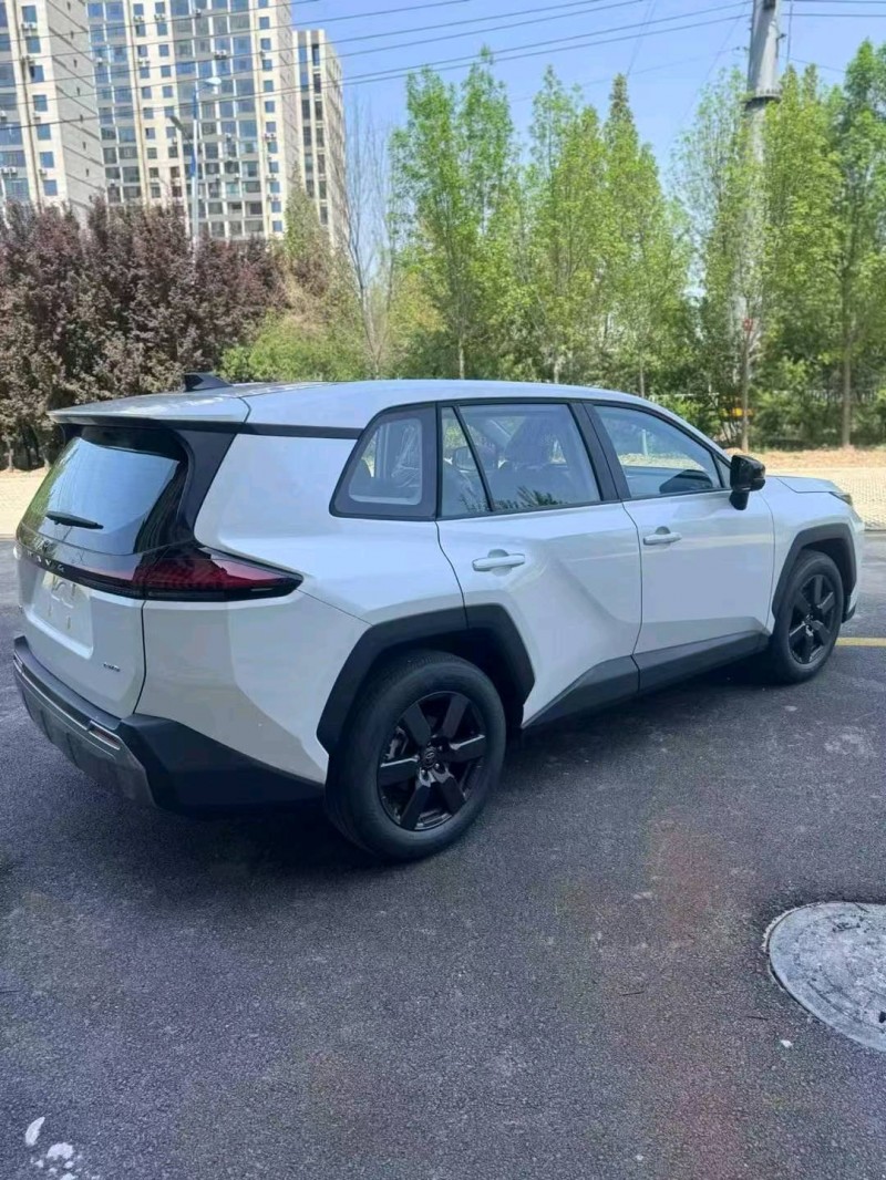 聊城26年丰田RAV4荣放6