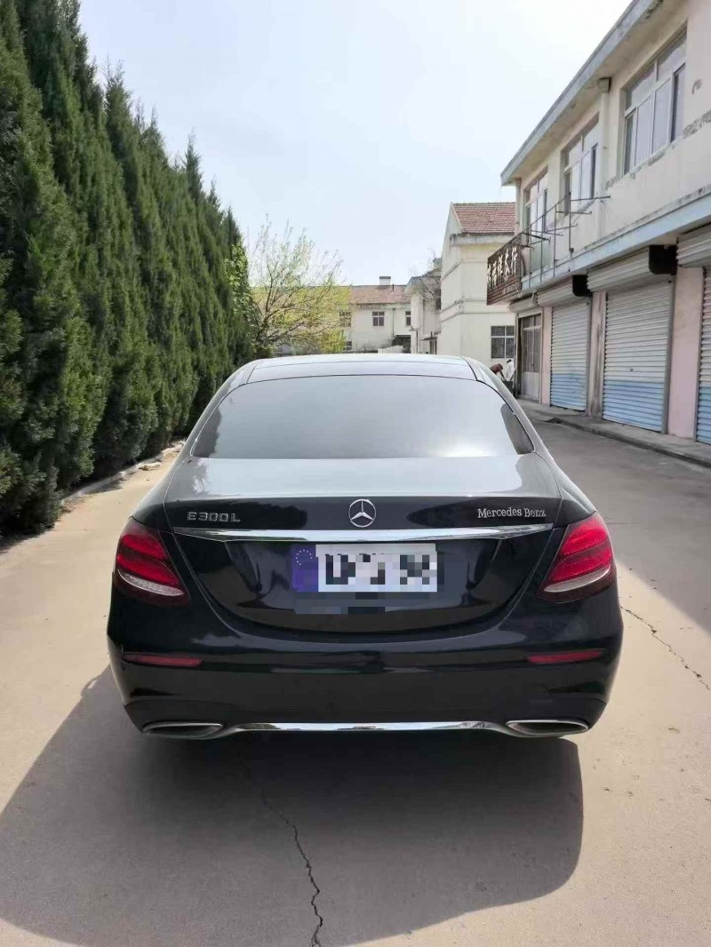 东营18年奔驰E9