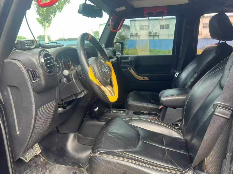 郑州15年Jeep牧马人5