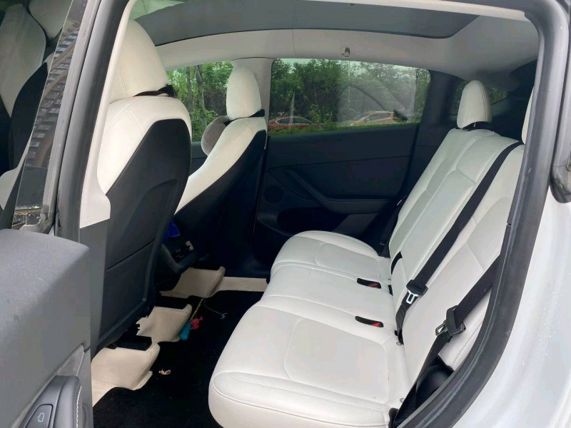 武汉23年特斯拉MODEL Y5