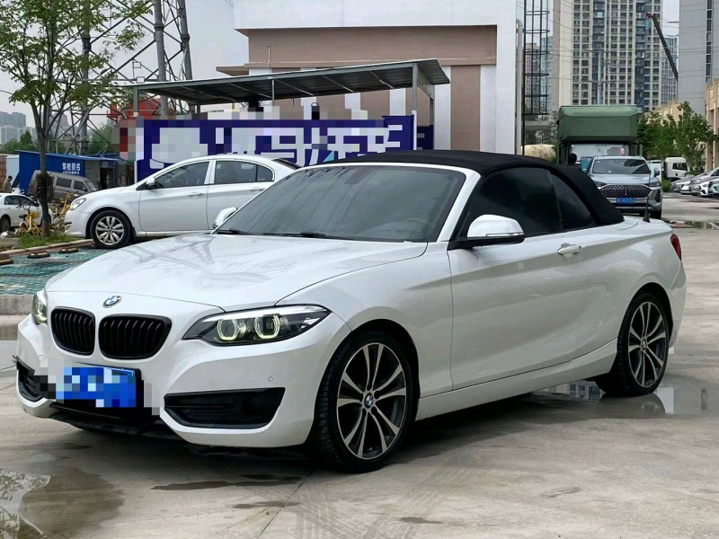 武汉21年宝马2系3