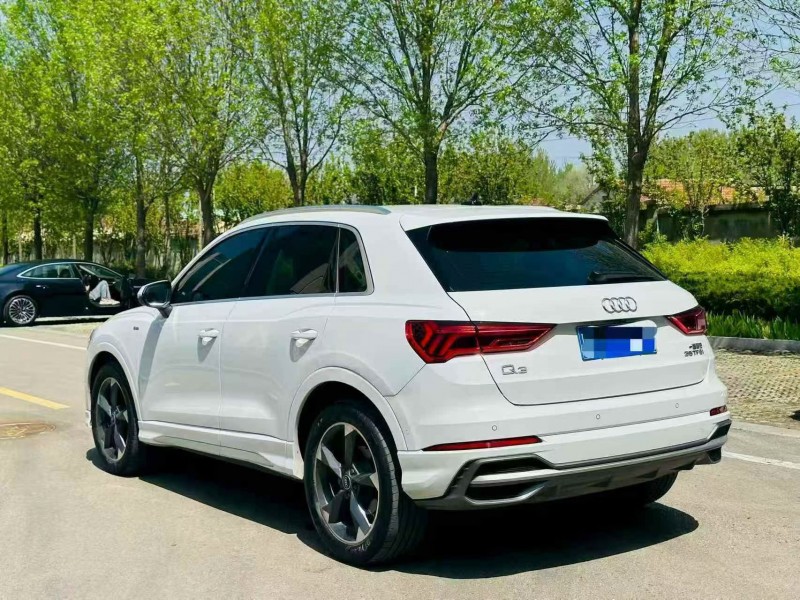 东营22年奥迪Q38